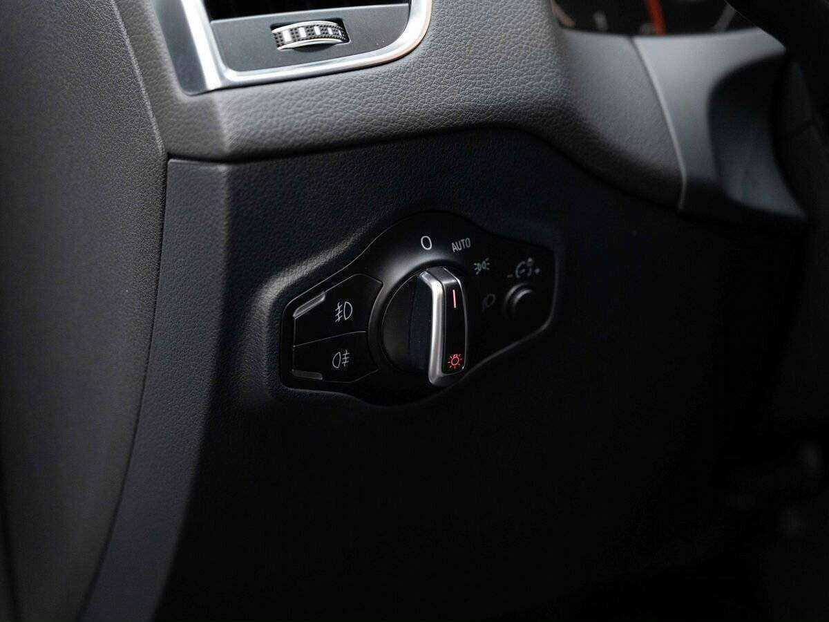 Б/У Ауди К5 2013 года. Фото: #22