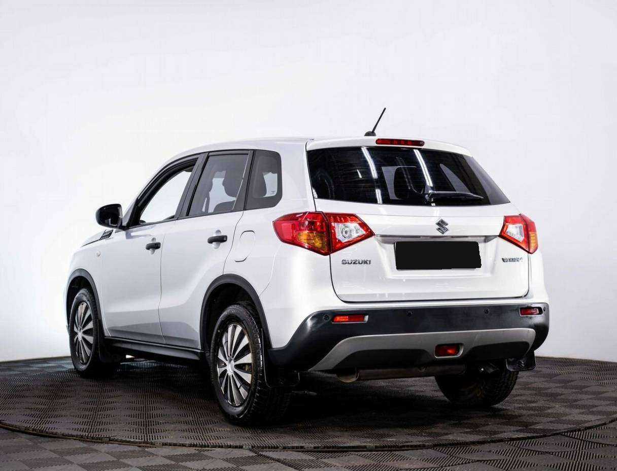 Б/У Сузуки Витара 2016 года. Фото: #3