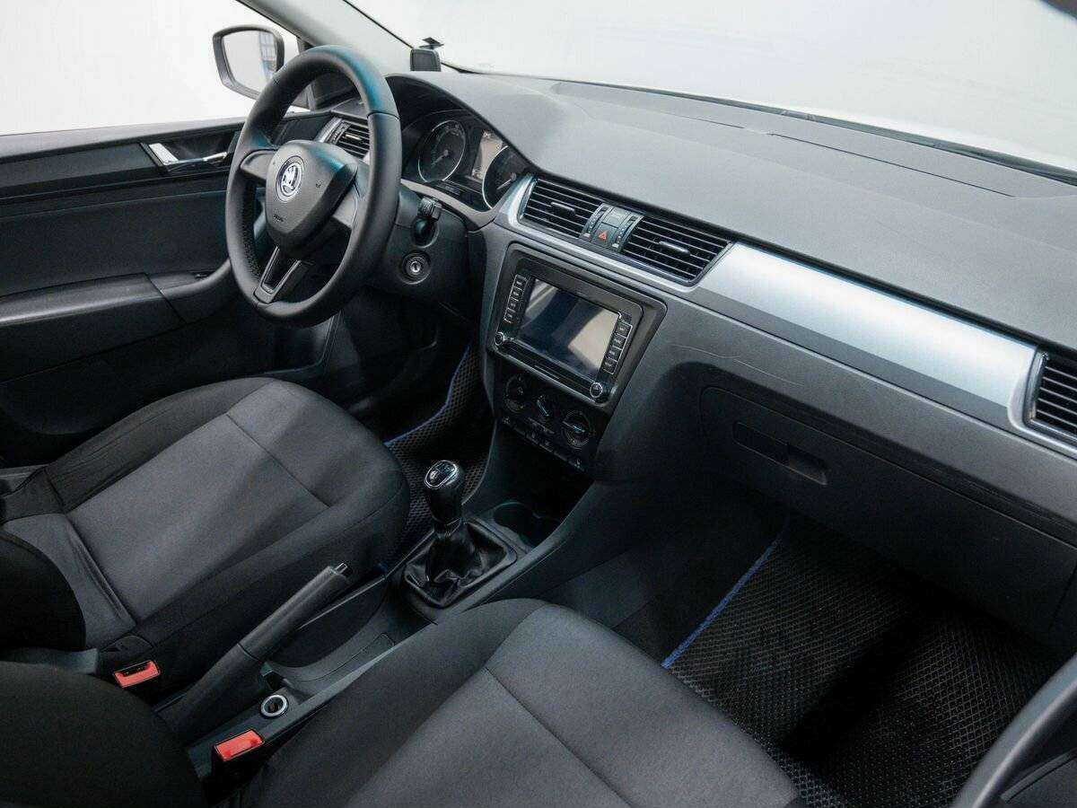 Б/У Шкода Рапид 2017 года. Фото: #10