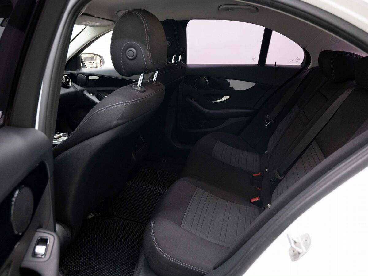 Б/У Мерседес-Бенц Ц-Класс 2014 года. Фото: #8