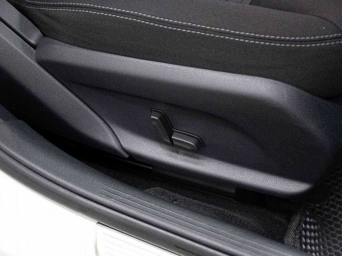 Б/У Мерседес-Бенц Ц-Класс 2014 года. Фото: #12