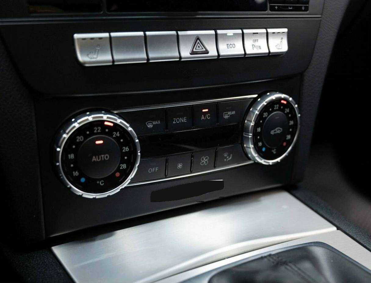 Б/У Мерседес-Бенц Ц-Класс 2013 года. Фото: #20