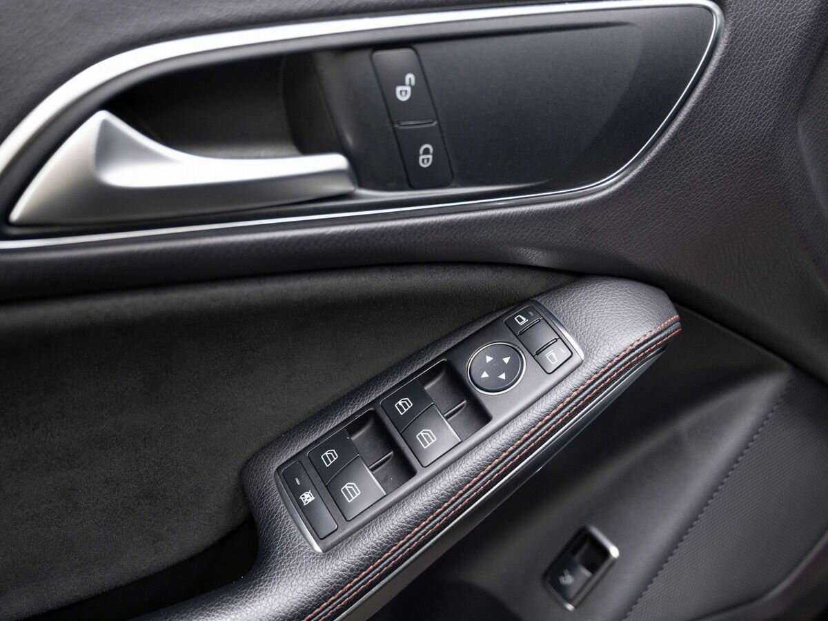 Б/У Мерседес-Бенц КЛА 2013 года. Фото: #16