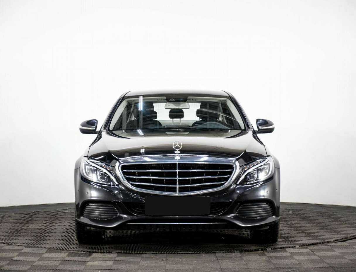 Б/У Мерседес-Бенц Ц-Класс 2014 года. Фото: #1