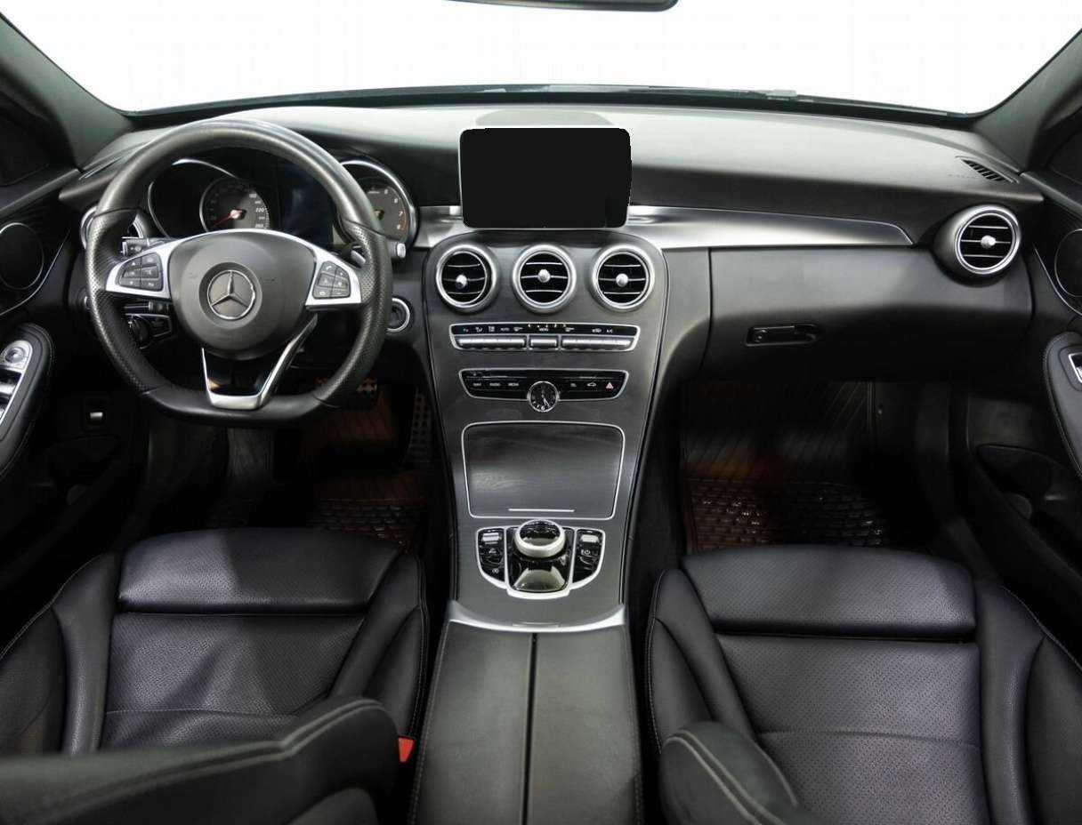 Б/У Мерседес-Бенц Ц-Класс 2016 года. Фото: #12