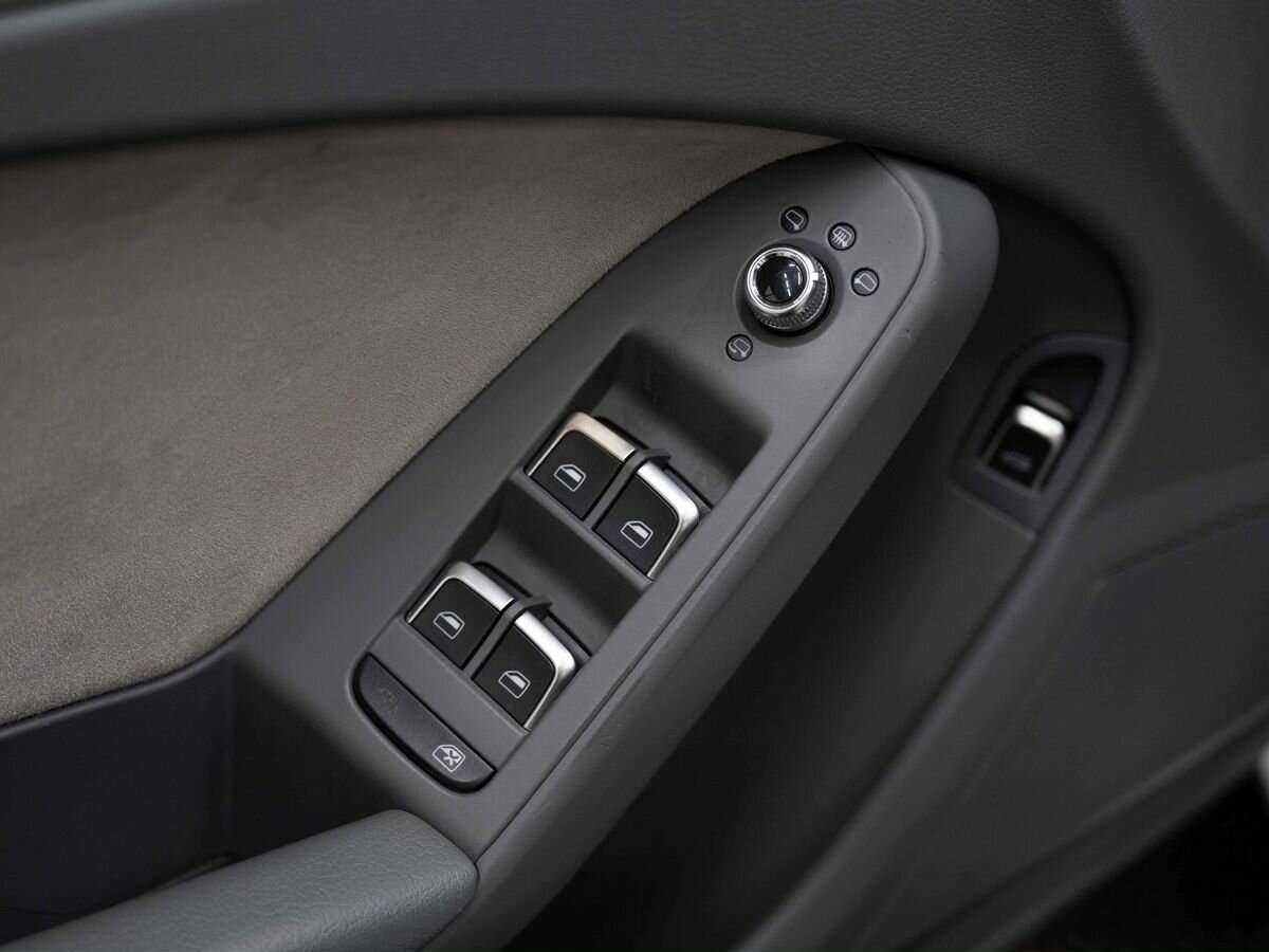 Б/У Ауди А4 2012 года. Фото: #9