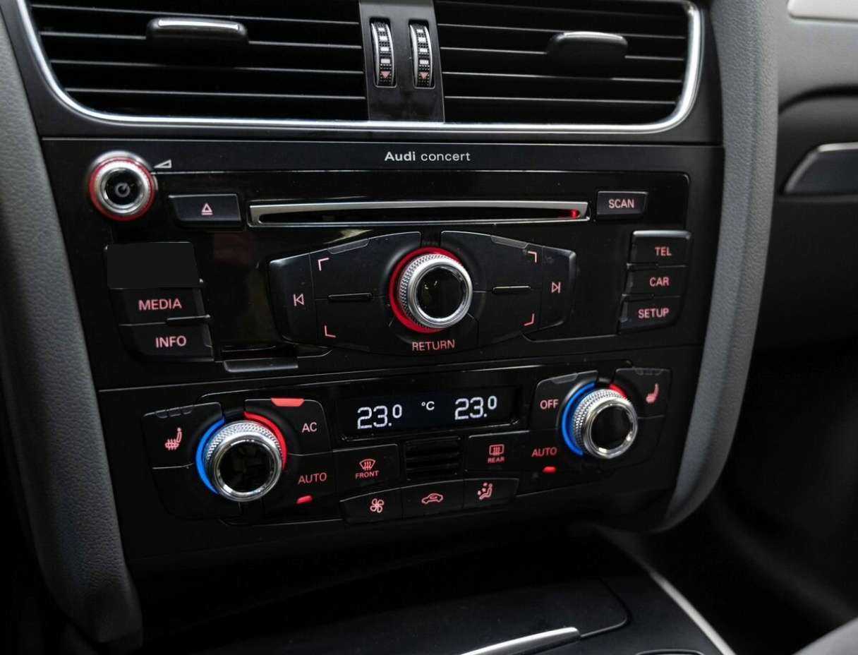 Б/У Ауди А4 2012 года. Фото: #13