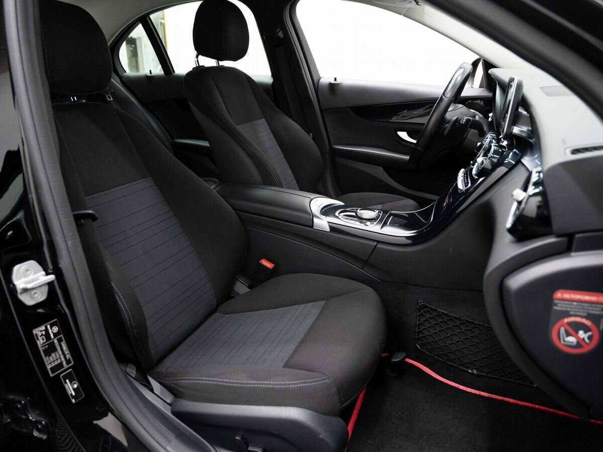 Б/У Мерседес-Бенц Ц-Класс 2015 года. Фото: #7