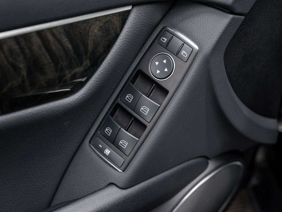 Б/У Мерседес-Бенц Ц-Класс 2013 года. Фото: #14