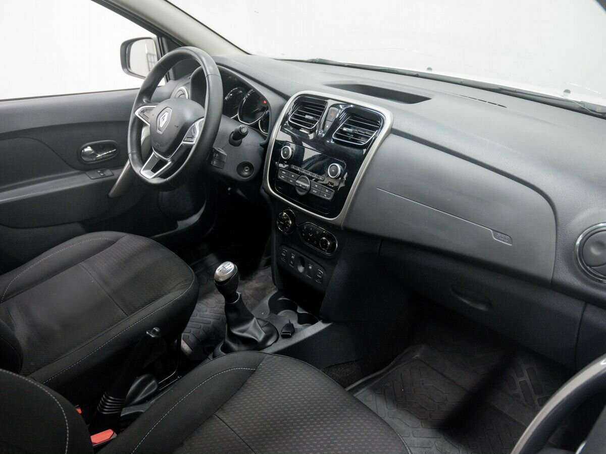 Б/У Рено Логан 2020 года. Фото: #4