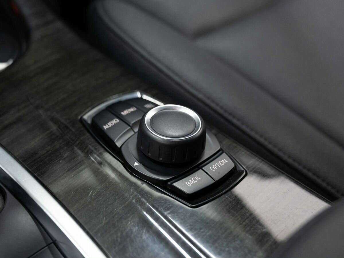 Б/У БМВ Икс3 2015 года. Фото: #21