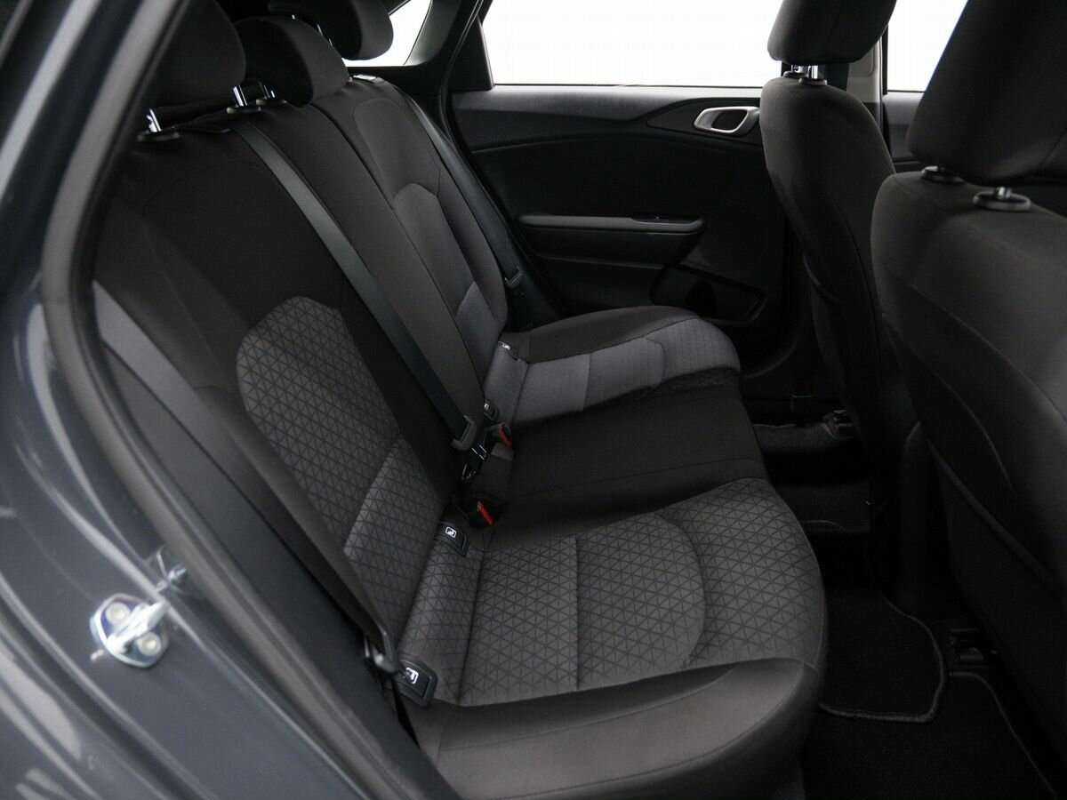 Б/У Киа Сид 2022 года. Фото: #9