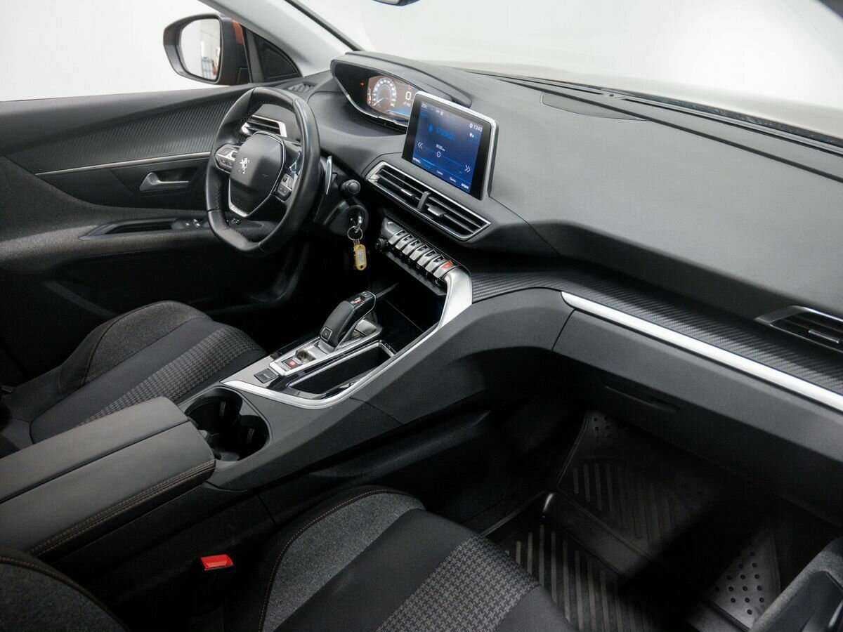 Б/У Пежо 3008 2018 года. Фото: #6