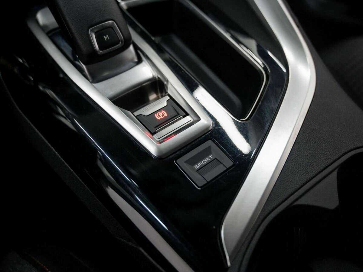 Б/У Пежо 3008 2018 года. Фото: #16