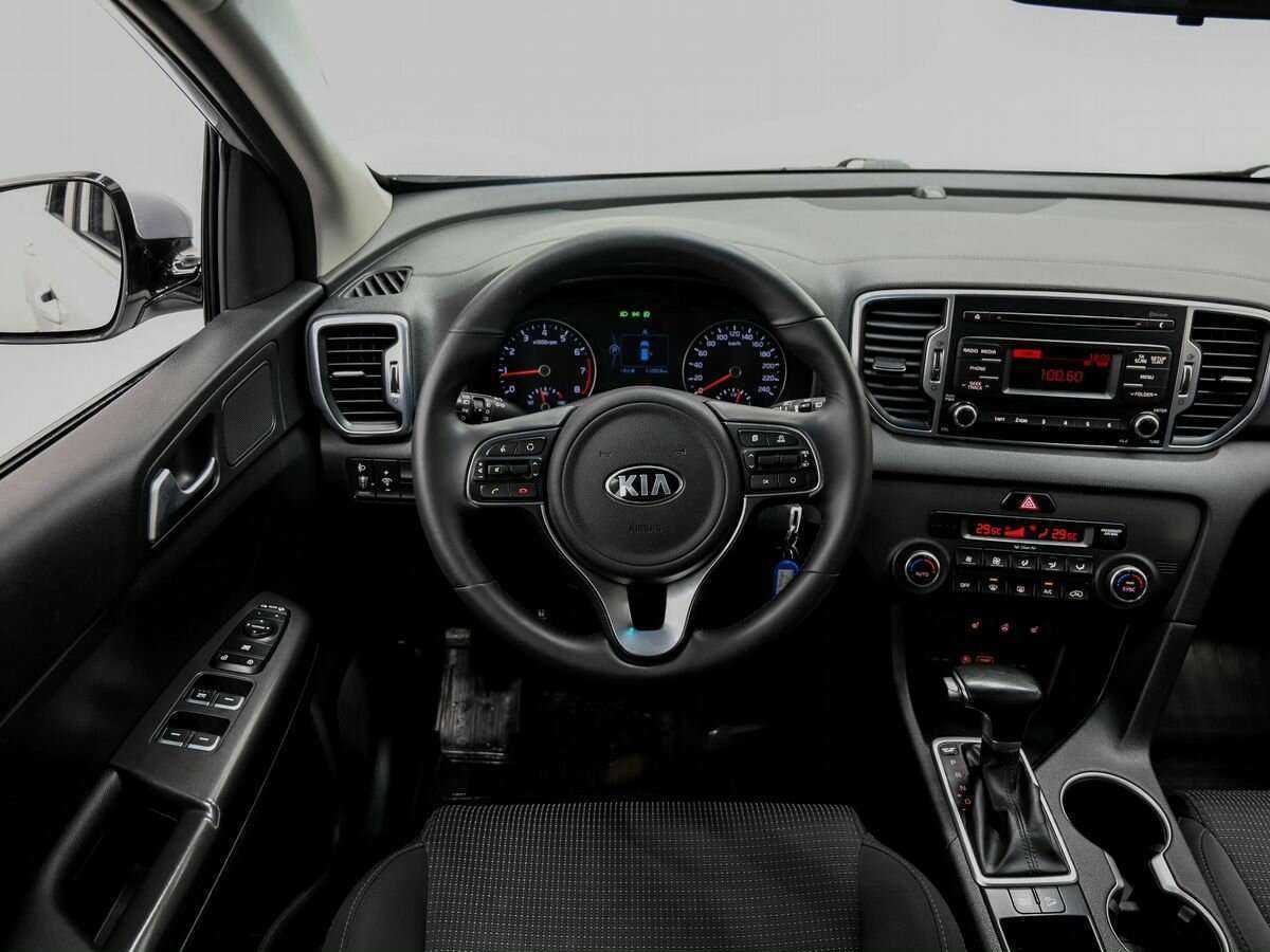 Б/У Киа Спортейдж 2017 года. Фото: #10