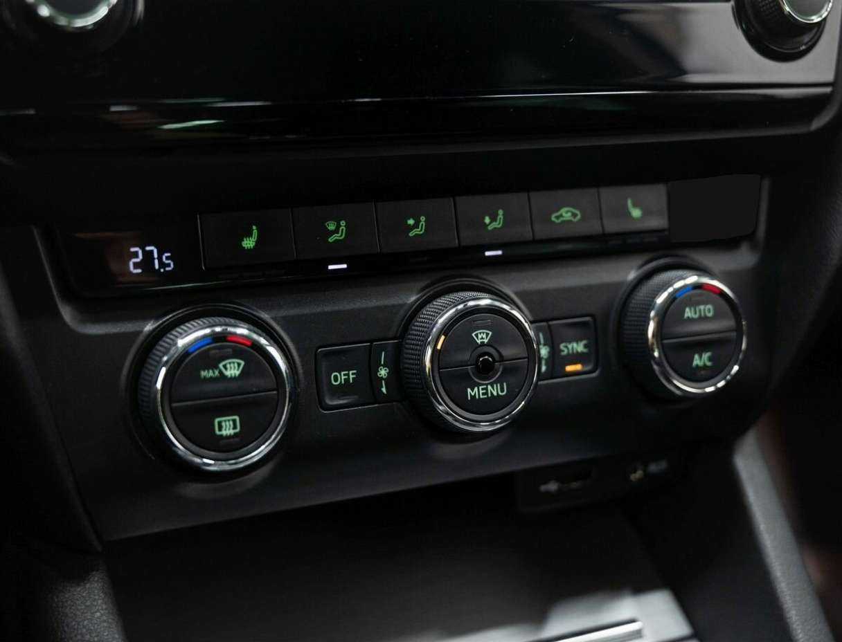 Б/У Шкода Октавия 2016 года. Фото: #17