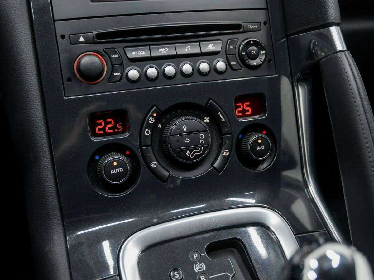 Б/У Пежо 3008 2012 года. Фото: #18