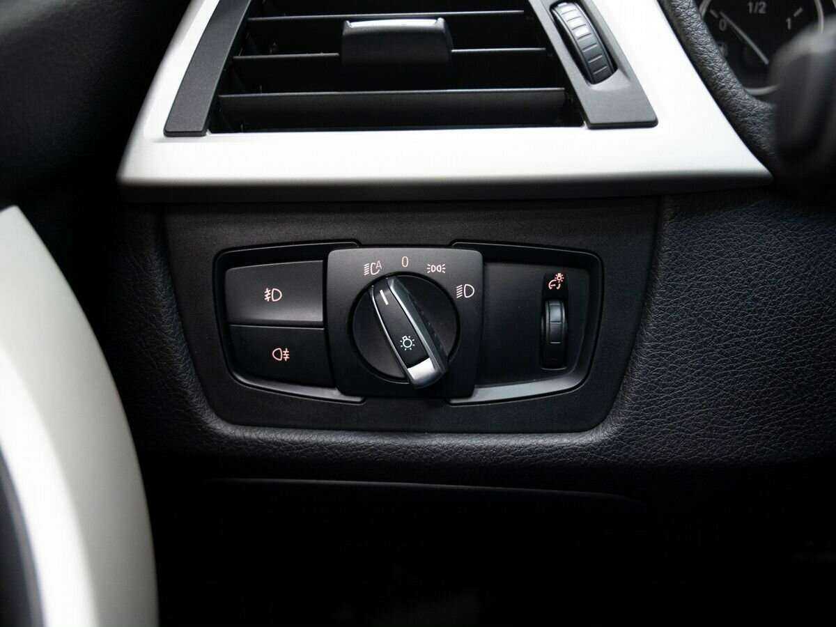 Б/У БМВ 3 серии 2016 года. Фото: #15