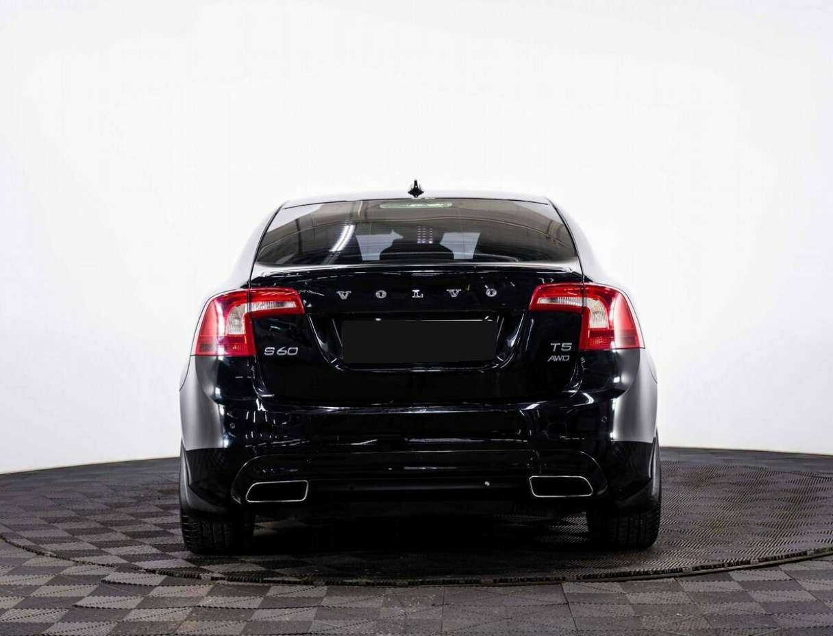 Б/У Вольво С60 2013 года. Фото: #4