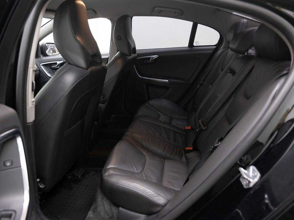 Б/У Вольво С60 2013 года. Фото: #11