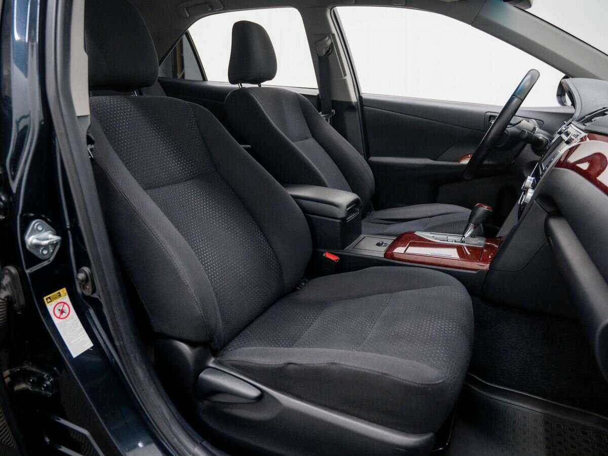 Б/У Тойота Камри 2014 года. Фото: #11