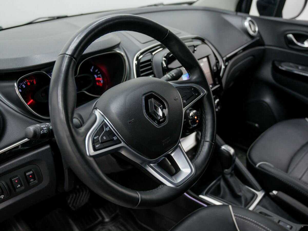 Б/У Рено Каптюр 2021 года. Фото: #13