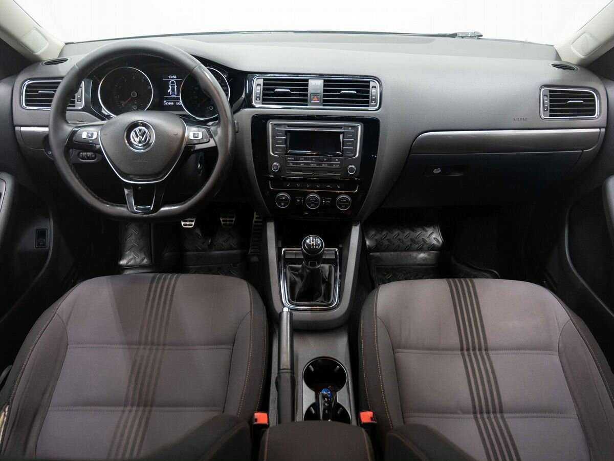 Б/У Фольксваген Джетта 2016 года. Фото: #11