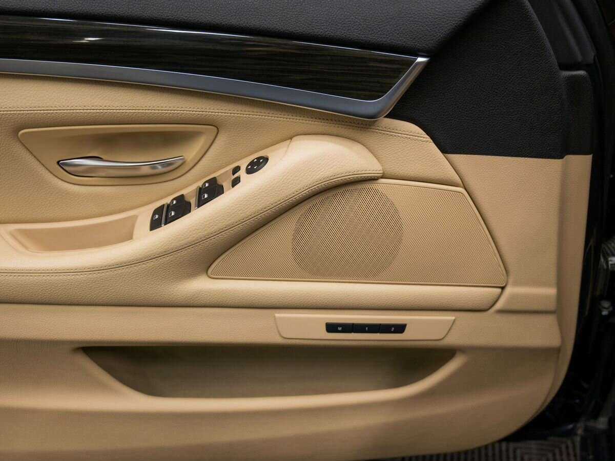 Б/У БМВ 5 серии 2013 года. Фото: #14