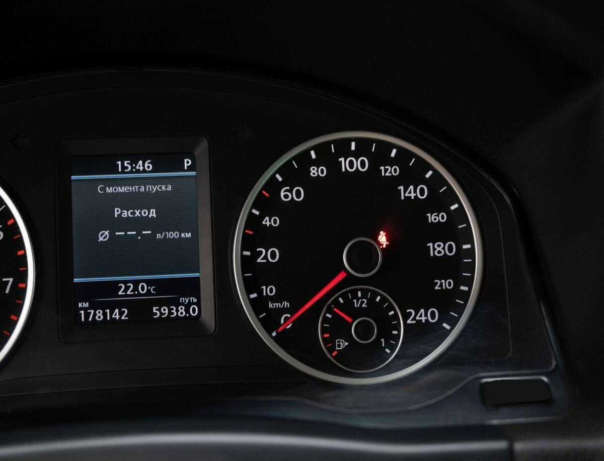 Б/У Фольксваген Тигуан 2012 года. Фото: #16