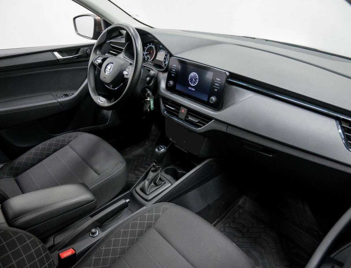 Б/У Шкода Рапид 2021 года. Фото: #6