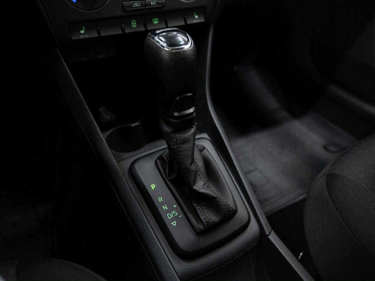 Б/У Шкода Рапид 2017 года. Фото: #19