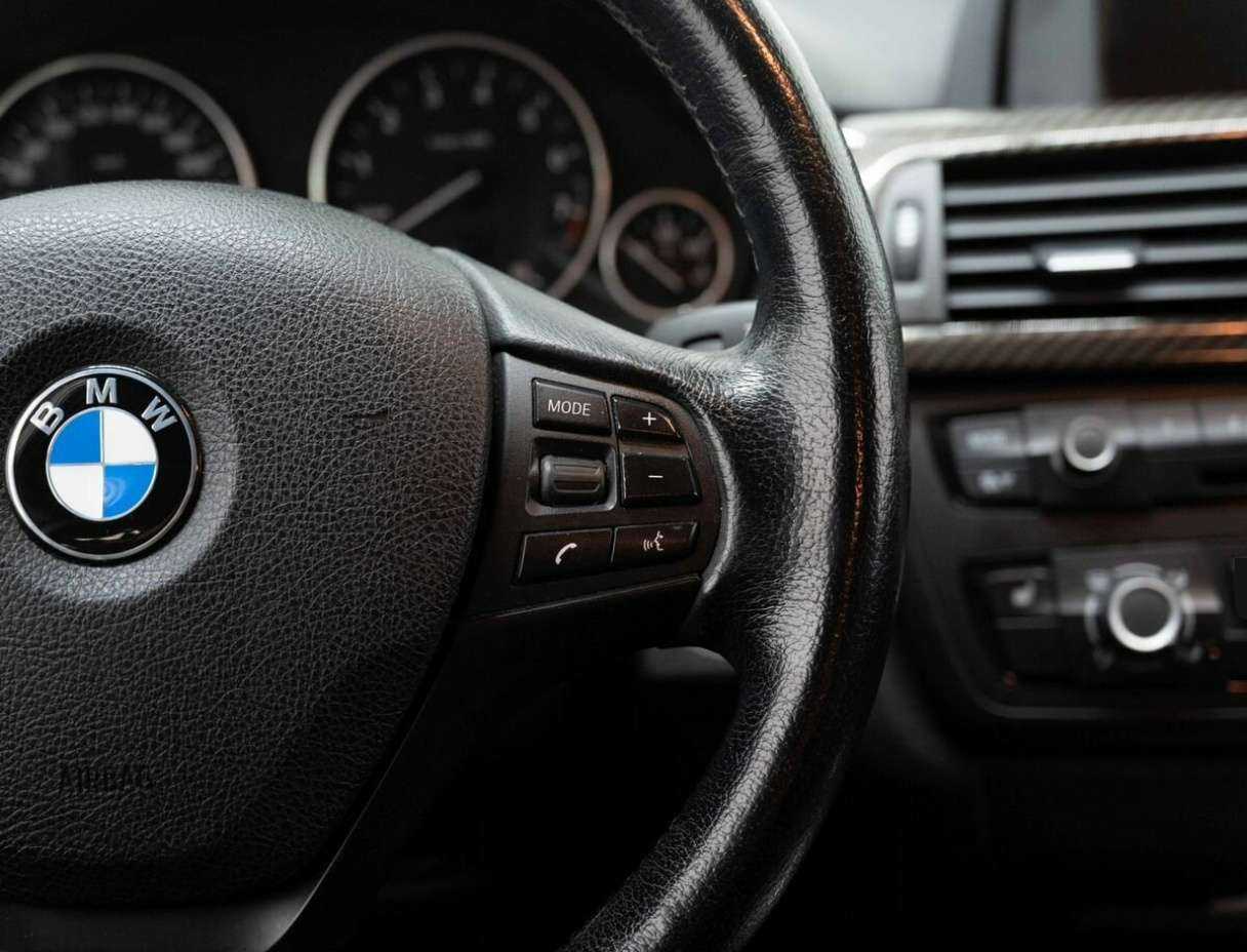 Б/У БМВ 3 серии 2014 года. Фото: #13