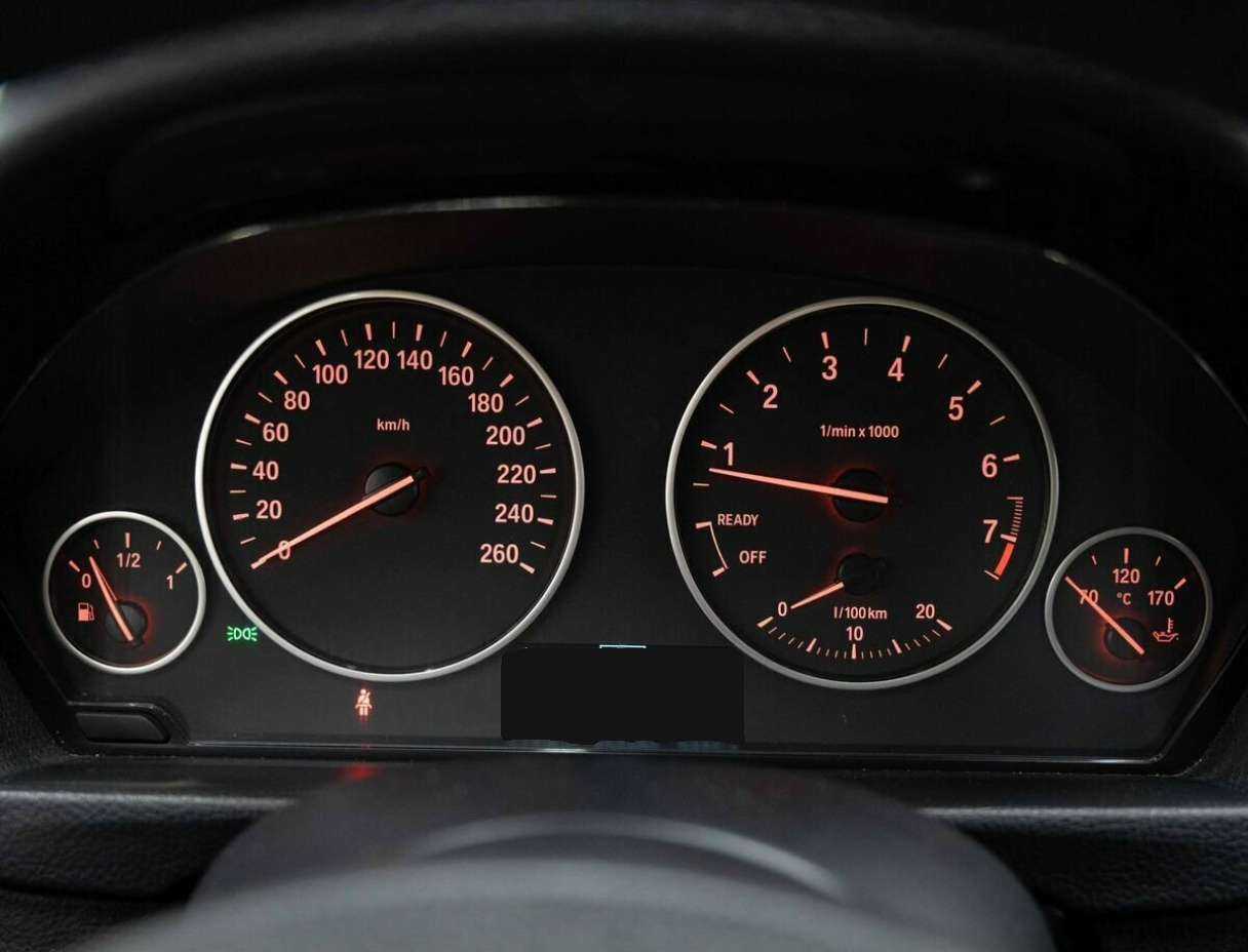 Б/У БМВ 3 серии 2014 года. Фото: #14