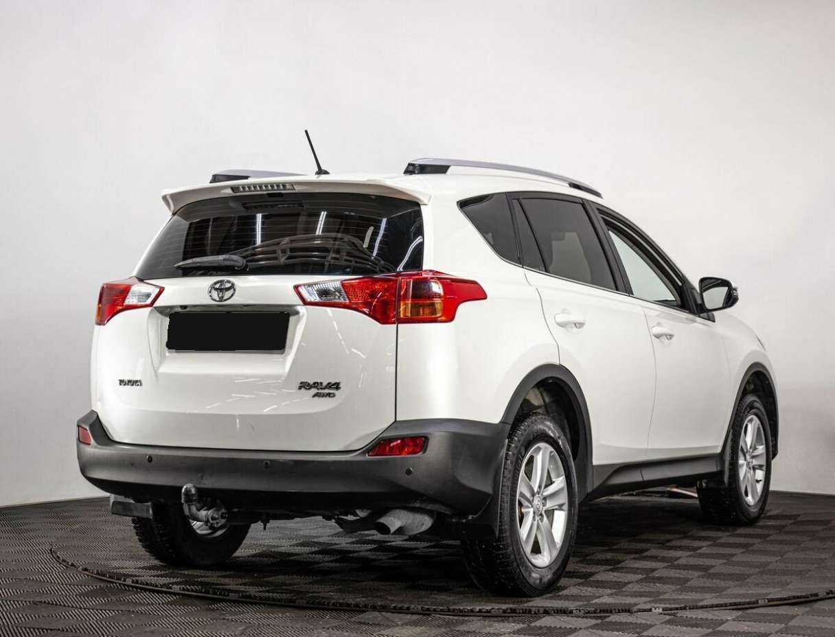 Б/У Тойота Рав4 2014 года. Фото: #5