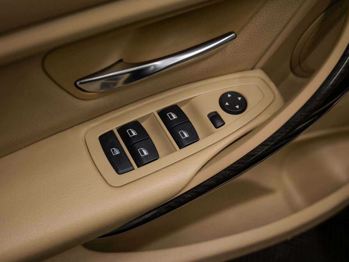 Б/У БМВ 3 серии 2012 года. Фото: #10