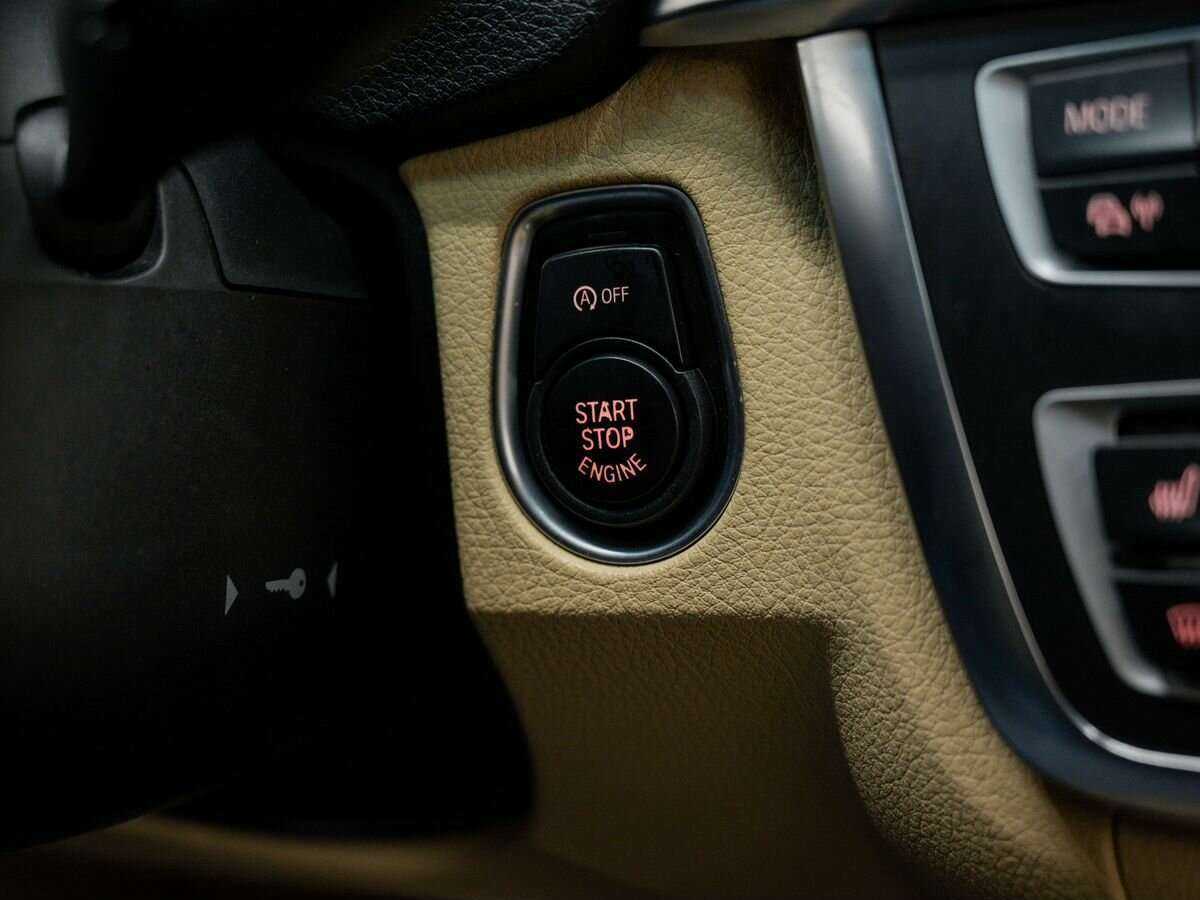 Б/У БМВ 3 серии 2012 года. Фото: #16