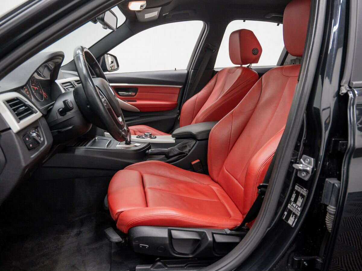 Б/У БМВ 3 серии 2015 года. Фото: #11