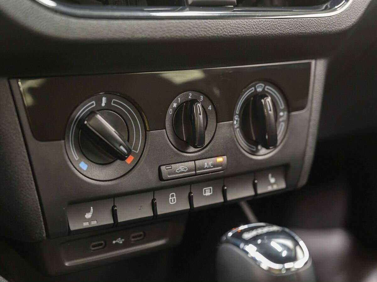 Б/У Шкода Рапид 2022 года. Фото: #24