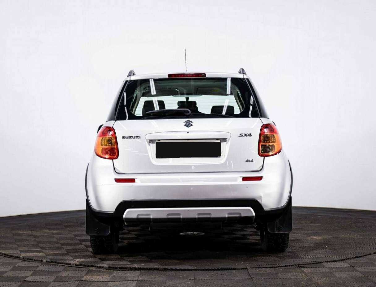 Б/У Сузуки С-Икс4 2013 года. Фото: #4