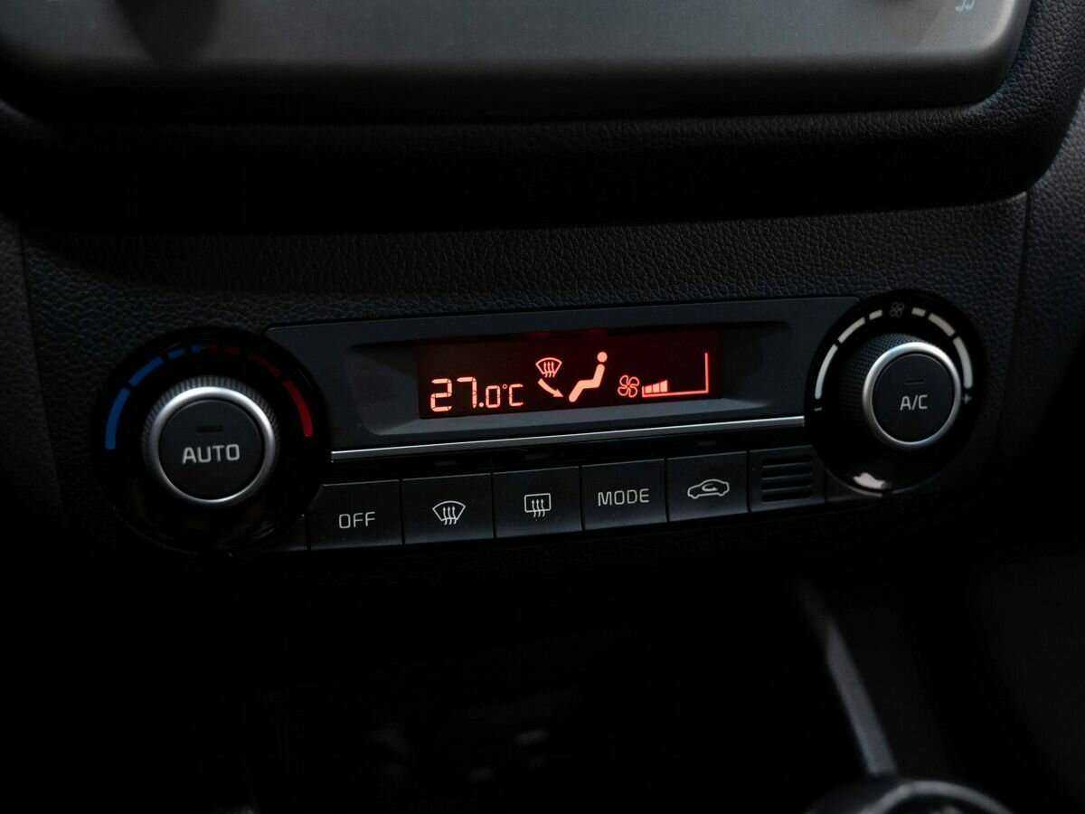 Б/У Киа Рио 2015 года. Фото: #20