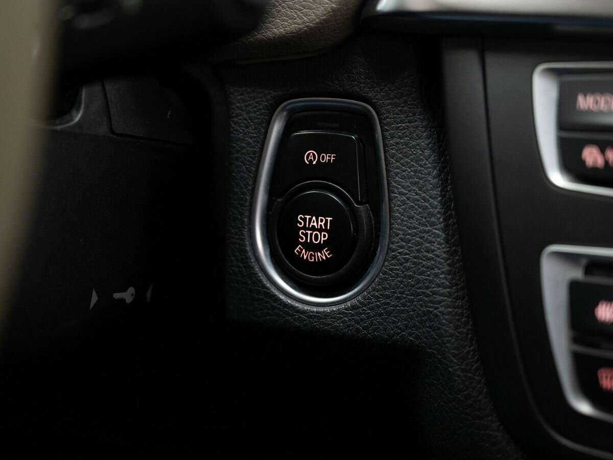 Б/У БМВ 3 серии 2012 года. Фото: #17