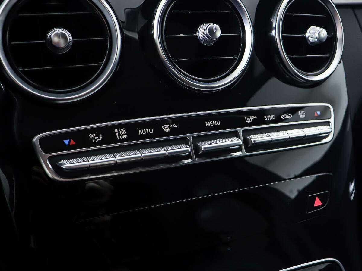 Б/У Мерседес-Бенц Ц-Класс 2014 года. Фото: #18