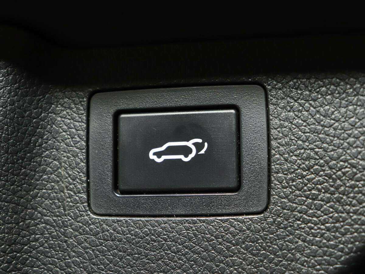 Б/У Хендай Санта Фе 2016 года. Фото: #26