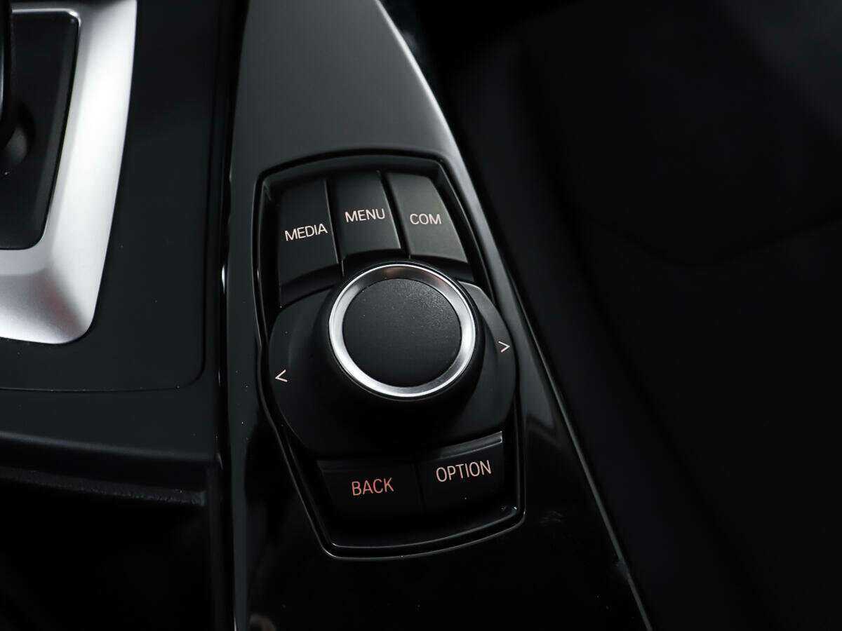 Б/У БМВ 3 серии 2017 года. Фото: #22