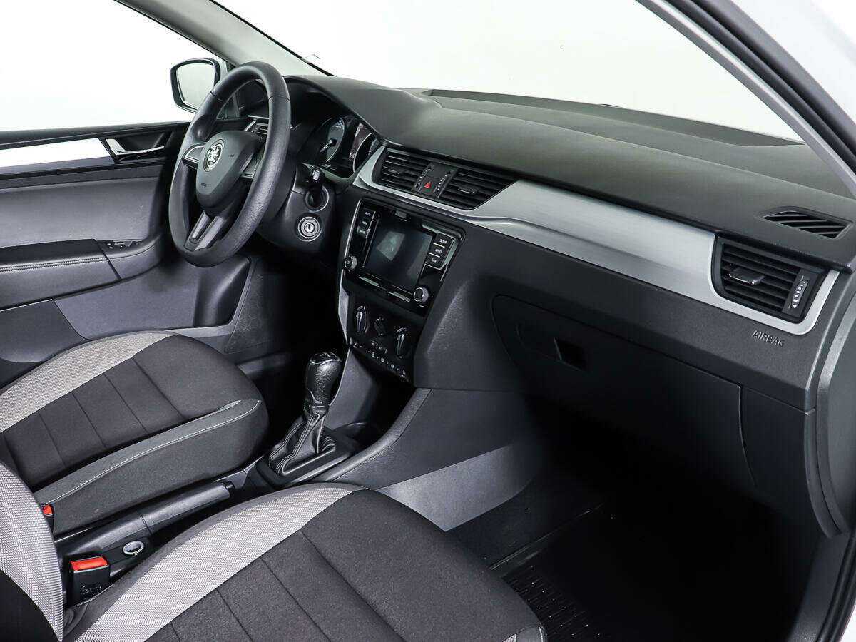 Б/У Шкода Рапид 2019 года. Фото: #8