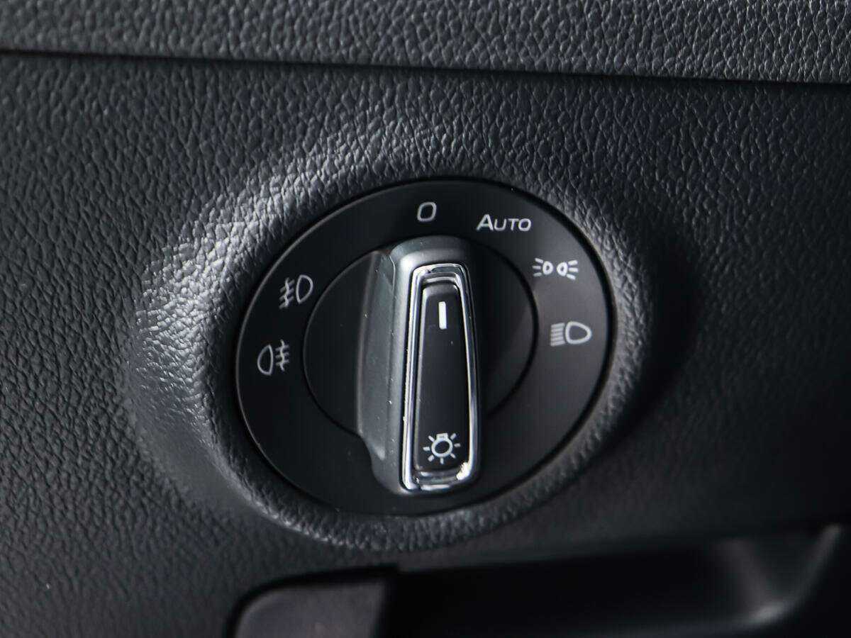 Б/У Шкода Суперб 2017 года. Фото: #15