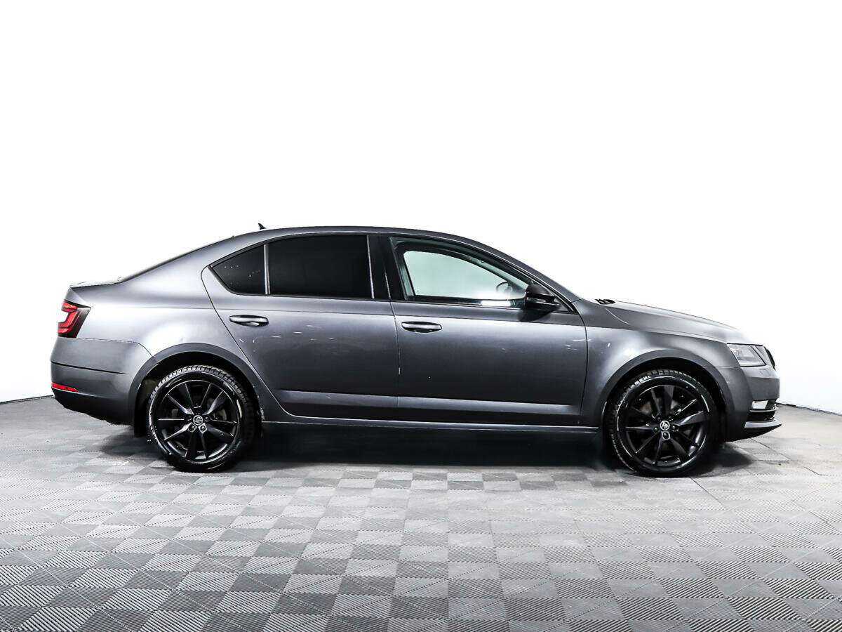 Б/У Шкода Октавия 2017 года. Фото: #3