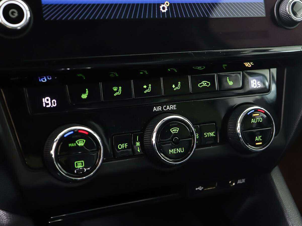 Б/У Шкода Октавия 2017 года. Фото: #19