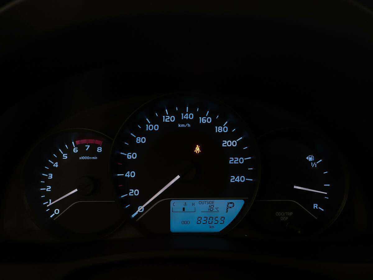 Б/У Тойота Королла 2016 года. Фото: #13