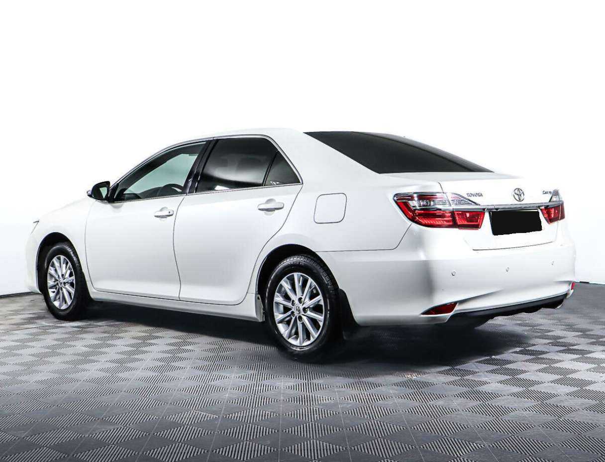 Б/У Тойота Камри 2014 года. Фото: #6